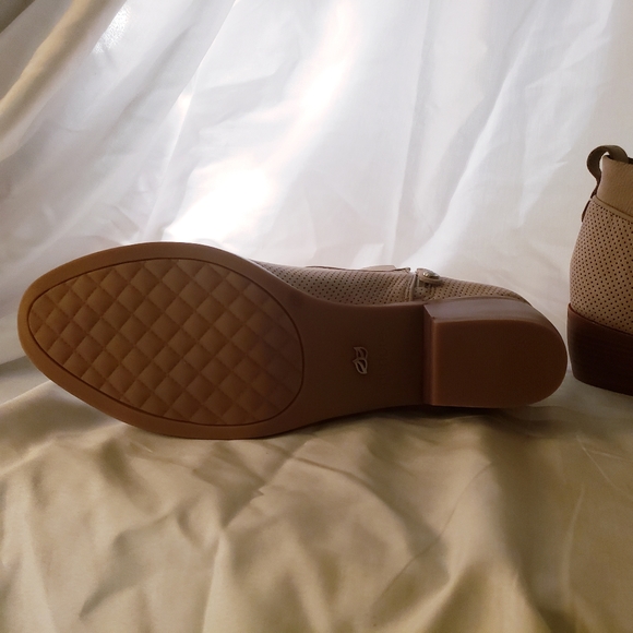 NEW Nurture Suede Ankle Boots, Taupe, Size 12 - Picture 5 of 8